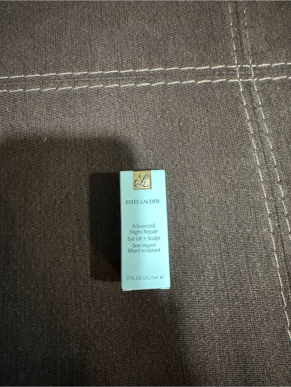 Estée Lauder Advanced Night Repair Eye Lift + Sculpt - Light Blue and Gold Box
